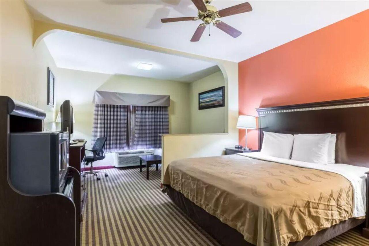 Quality Suites North Houston - Spring Westfield Exteriör bild
