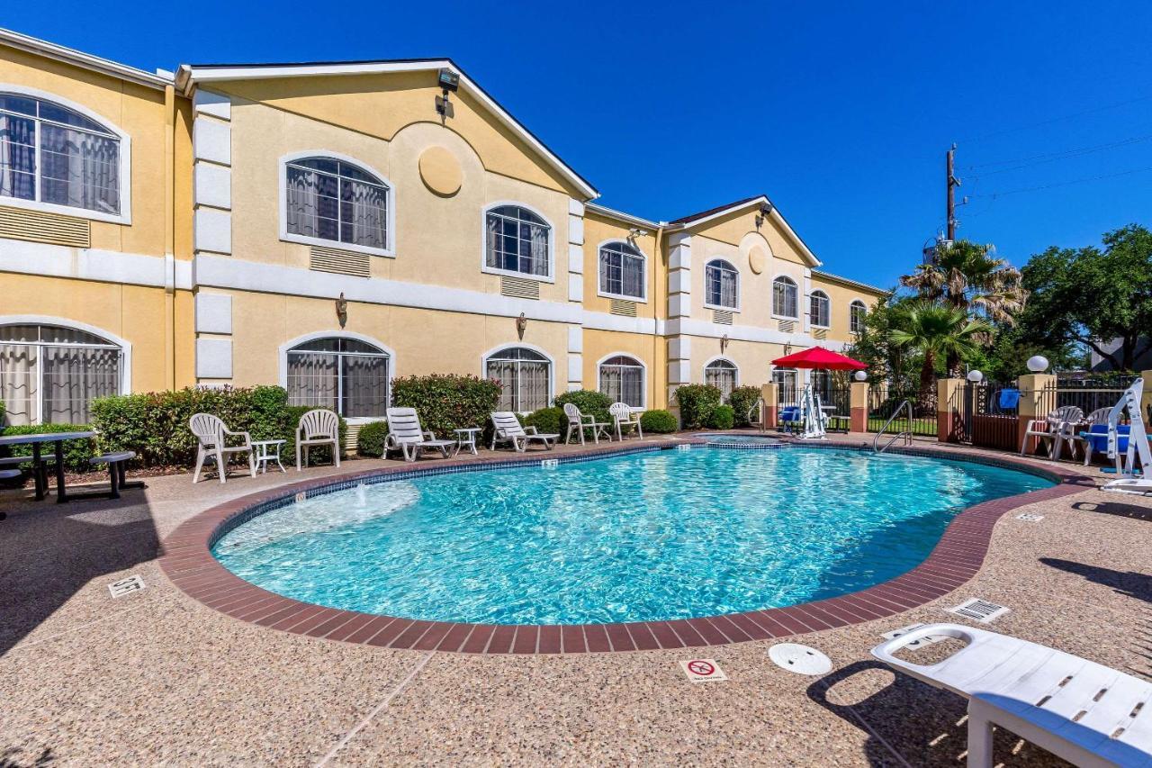 Quality Suites North Houston - Spring Westfield Exteriör bild